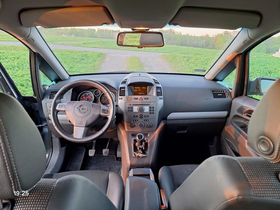 Opel Zafira B 1.9CDTI 120km 2006