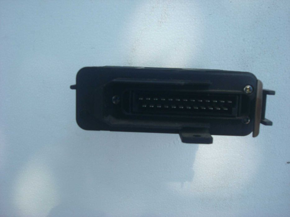 Електронний блок керування Volkswagen Passat B3