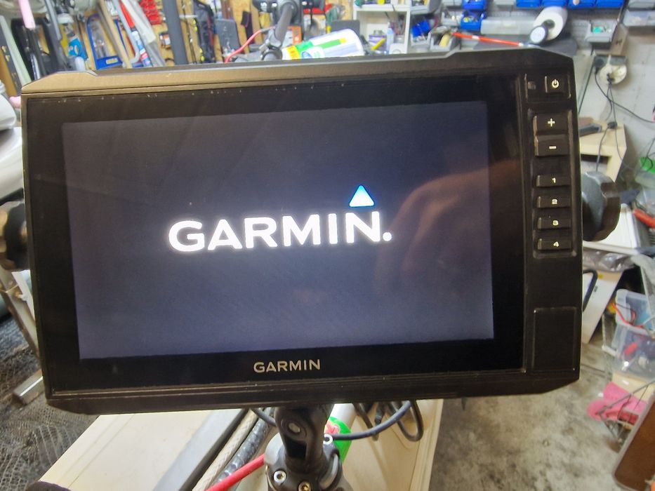 Garmin ECHOMAP UHD 92 sv z przetwornikiem GT-54