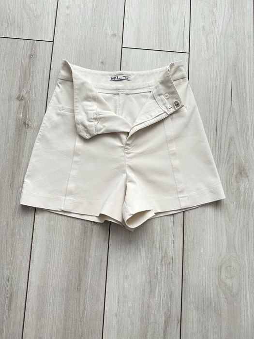 Шорти з високою посадкою