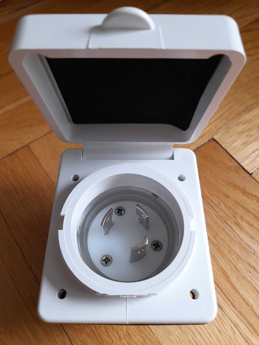 Gniazdo wodoodporne 30 A 220 V OSCULATI - NOWE