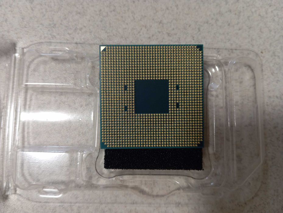 Процесор AMD Ryzen  5 1400