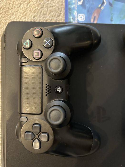 Playstation 4 slim 500gb + 2 comandos +5 jogos