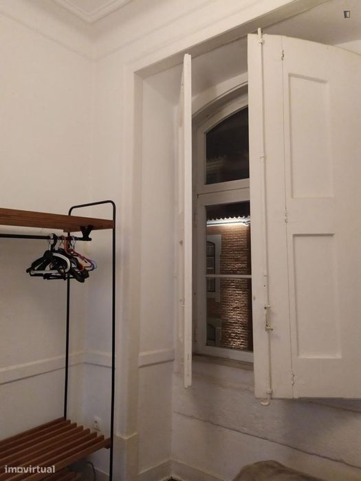 Quarto - localizado em Mouraria Lisbon