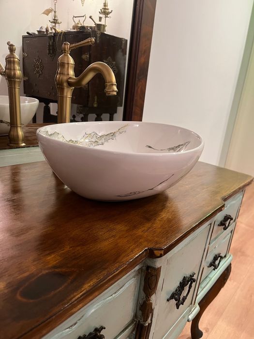 Cômoda Retro restaurada - comoda lavatório