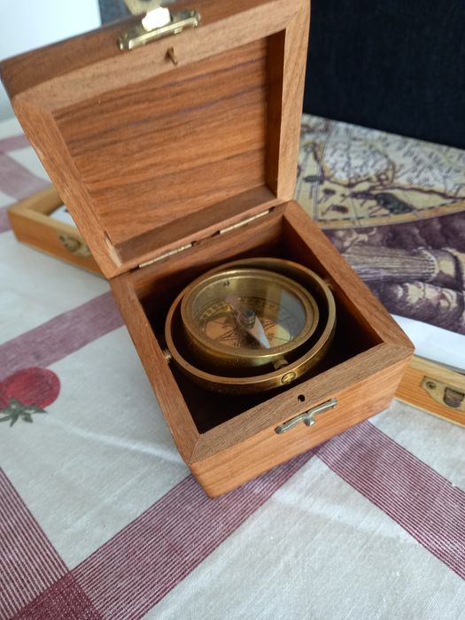 Bússola Antiga com giroscopio. VENDIDO