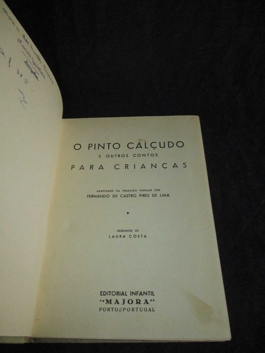 Livro O Pinto Calçudo e Outros Contos Para Crianças Majora