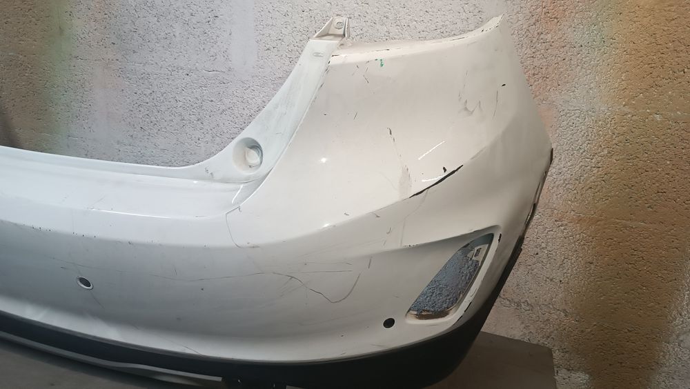 Vendo parachoque de trás Ford fiesta MK8 ano 2017/20