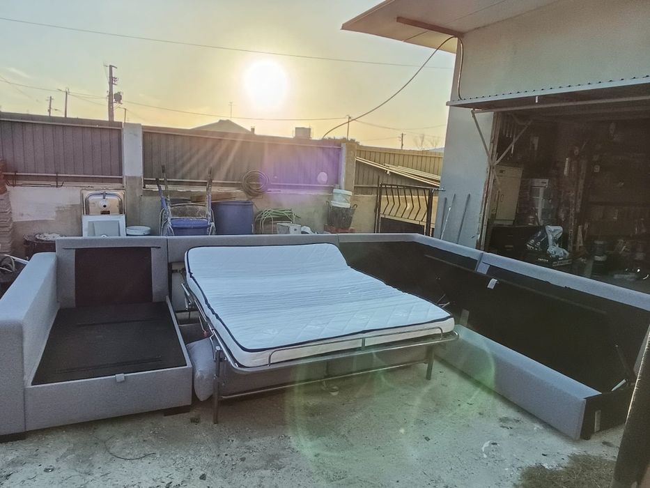 Sofá com cama impecável