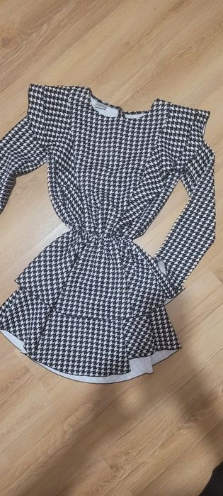 Sukienka pepitka falbany Pakuten Xs/S