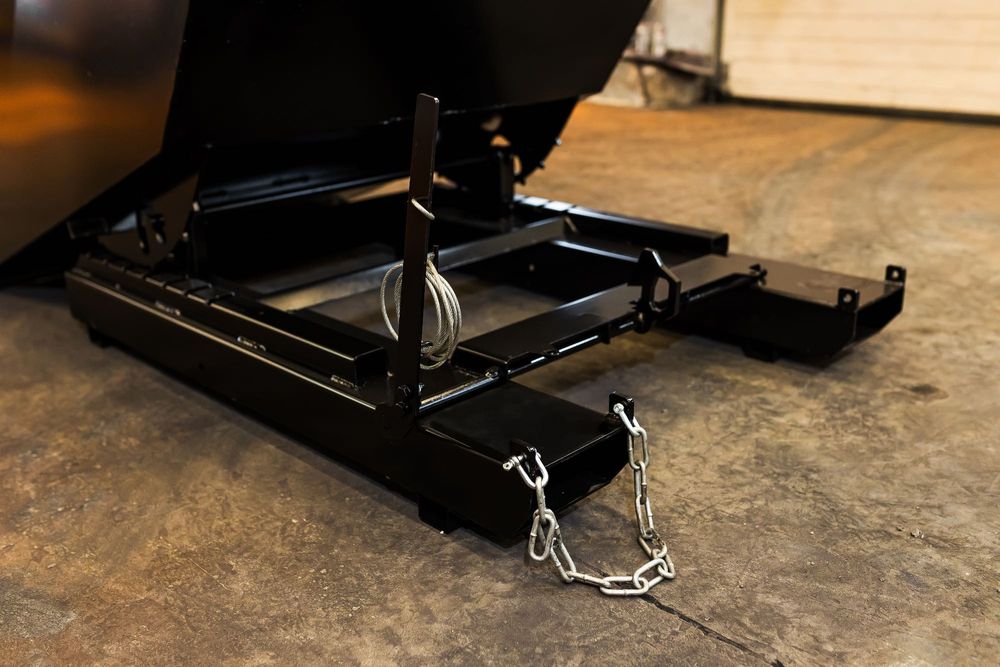 Kontener / Koleba / Kontener samowyładowczy / Kontener metalowy 900L