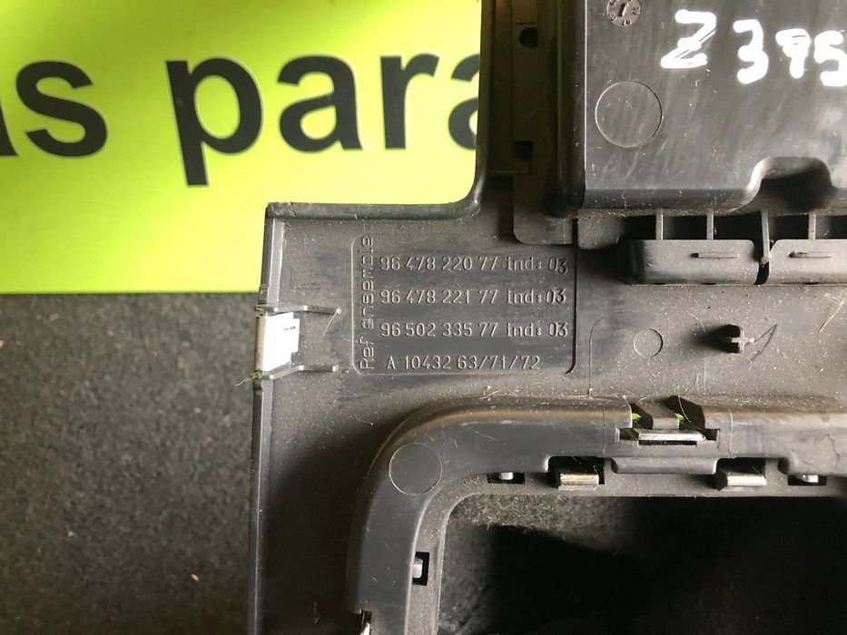 PEUGEOT 407 PLASTICO CONSOLA PORTA COPOS - Z375
