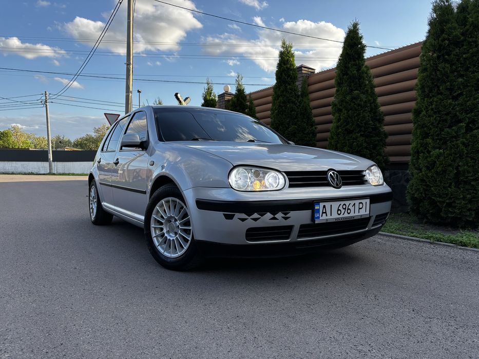 VW Golf IV 1,4 газ/бензин в хорошому стані