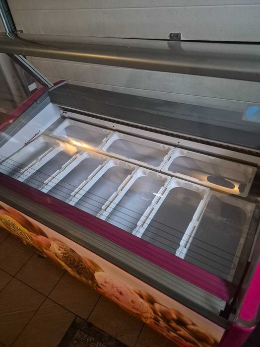 Witryna kuweciarka  lody 10 smaków