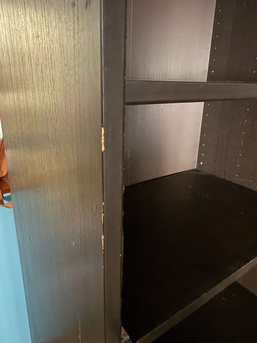 Armário com portas vidro usado