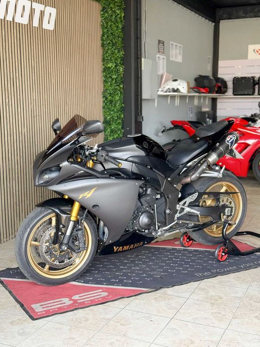 Yamaha R1 RN22 2010