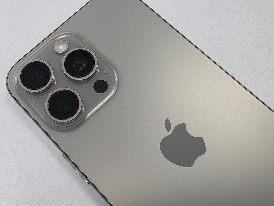iPhone 15 PRO MAX 256GB/ Natural Titanium/ 86%/ Grade A-/ + ładowarka/ GW 12 MSC
