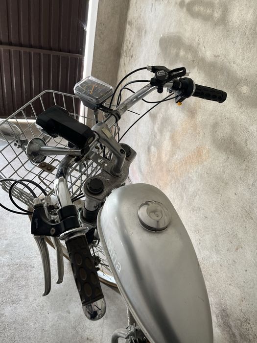 Bicicleta Bina com motor