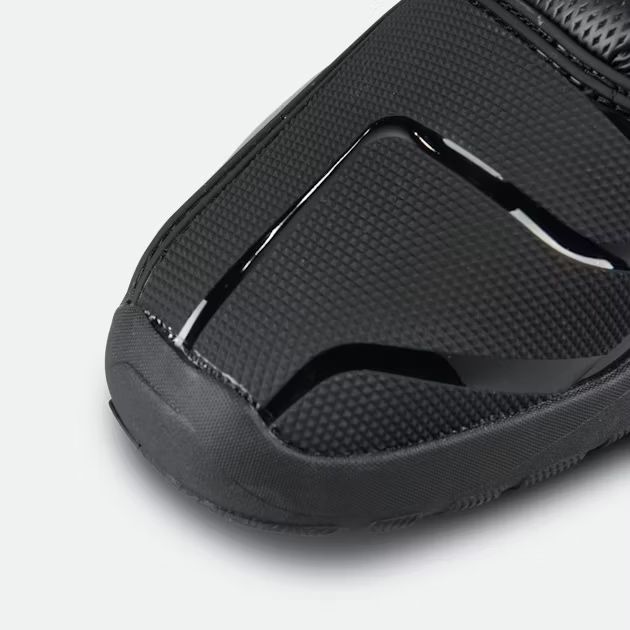 Ендуро мотоботи Raven Commander 2026