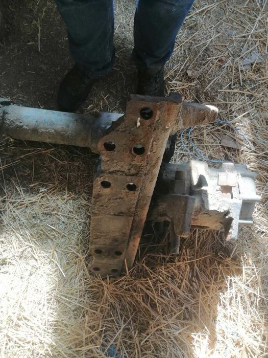 Кронштейн МАЗ 6501А8 балансира со стяжкой