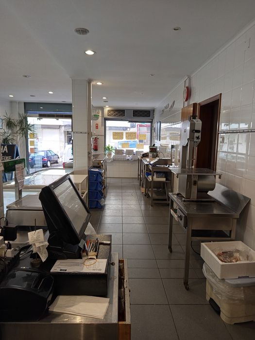 Trespasse Espaço Comercial