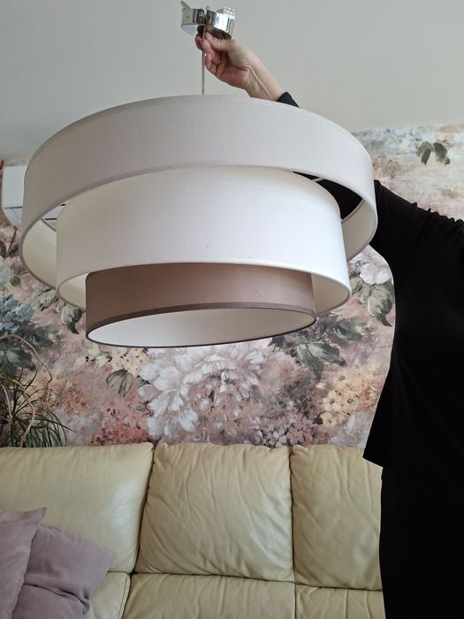 Lampa na 3 żarówki