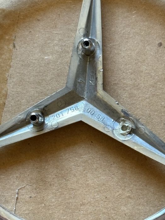 Znaczek emblemat gwiazda w201 w124 Mercedes MB