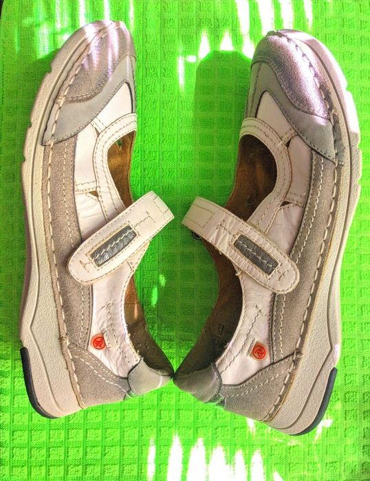 Женская летняя обувь 39 размер 25 см кеды шузы кроксы Skechers