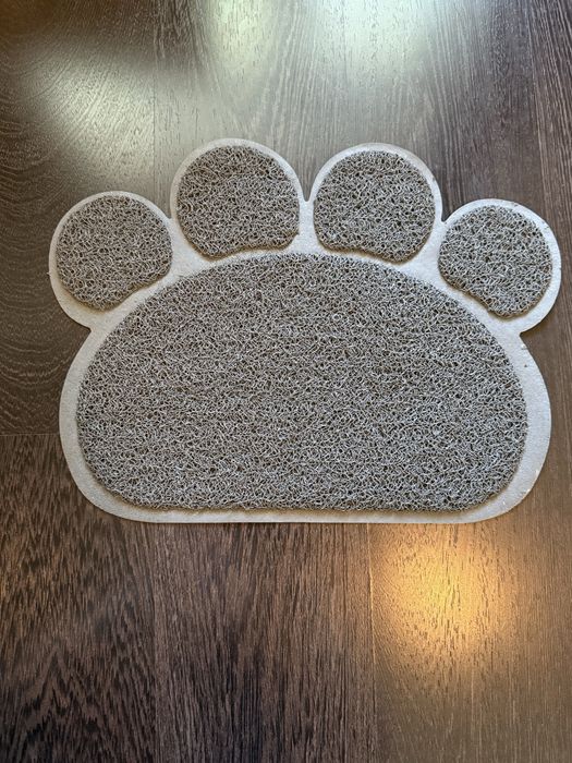 Коврик для кота у формі лапки