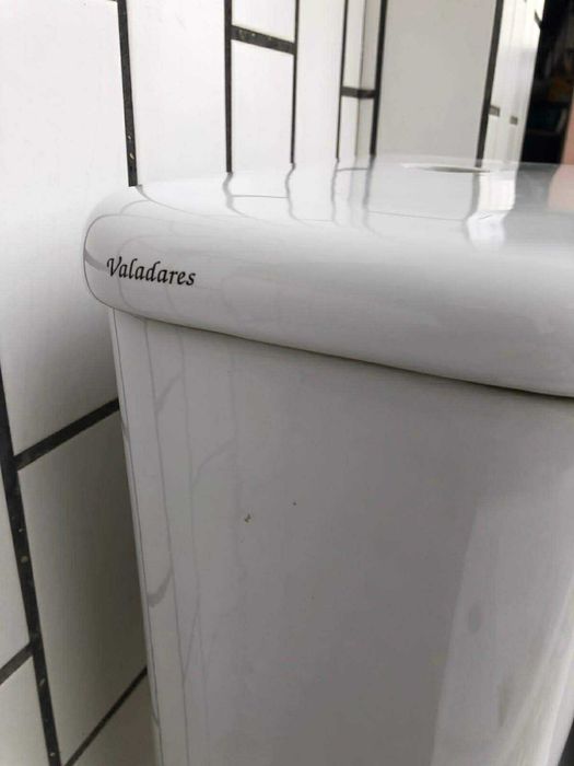 Louça de casa de banho Valadares