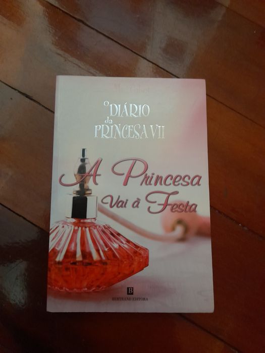 Livro juvenil O diário da princesa VII - A princesa vai à festa (NOVO)
