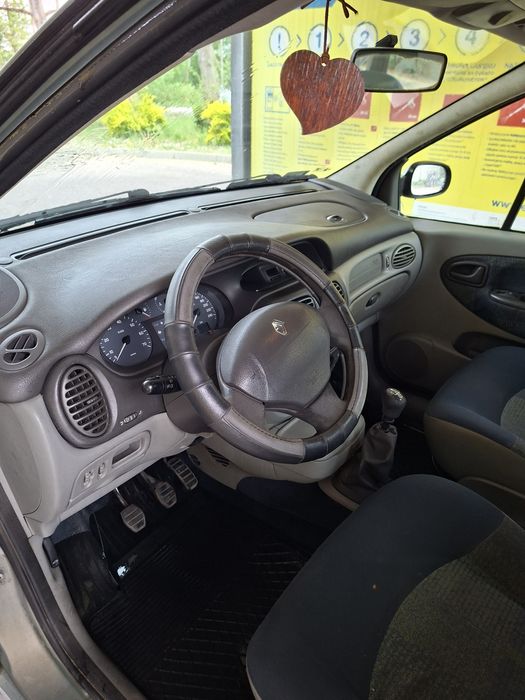 Renault Megane  1.6