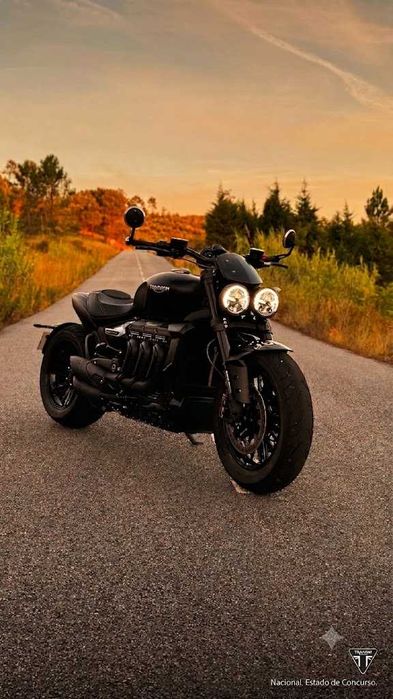 Triumph Rocket 3 R Black  ( Limited Edition )