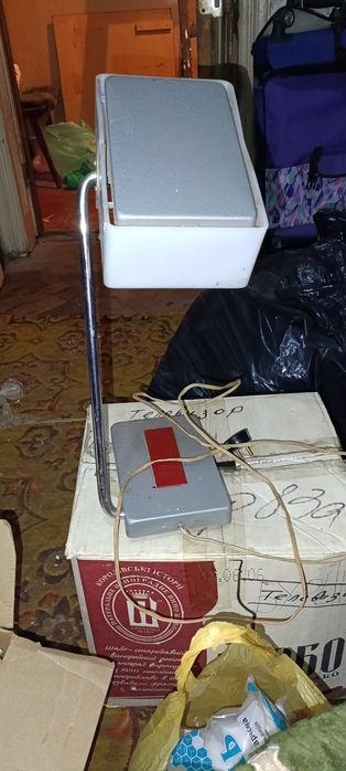 настольная лампа