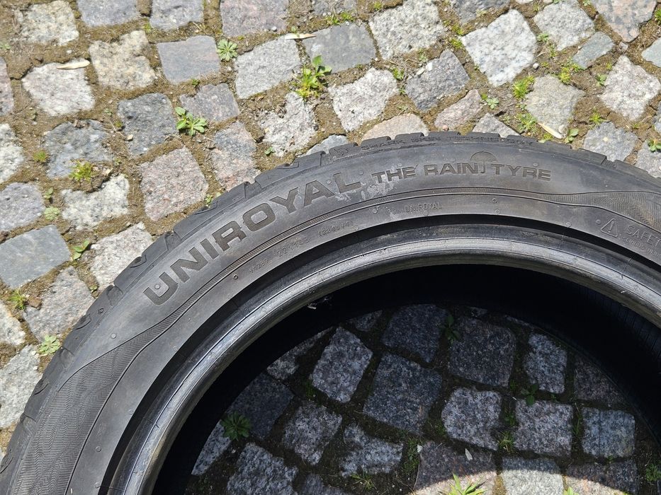 4x Opony letnie 235 45 R17 Uniroyal Rain Sport jak nowe