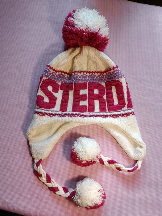 Продам зтмовк шапку "Амстердам". Дорлслий розмір