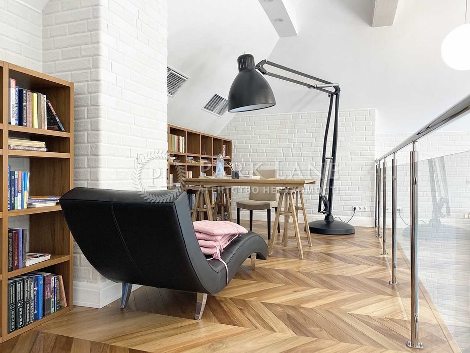 Конча-Заспа. Дамба. Дом с выходом на Днепр. 50 соток земли.