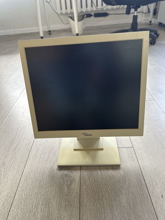 Монитор simens fujitsu 4 шт