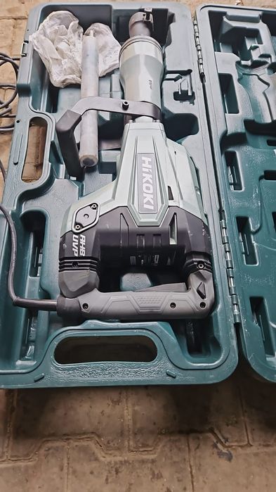 Młot wyburzeniowy hikoki