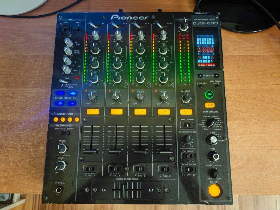 Mikser DJ Pioneer DJM-800 do naprawy lub na części