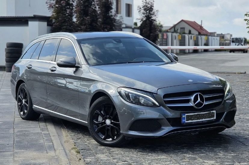 Мерцедес-Бенс С350Е