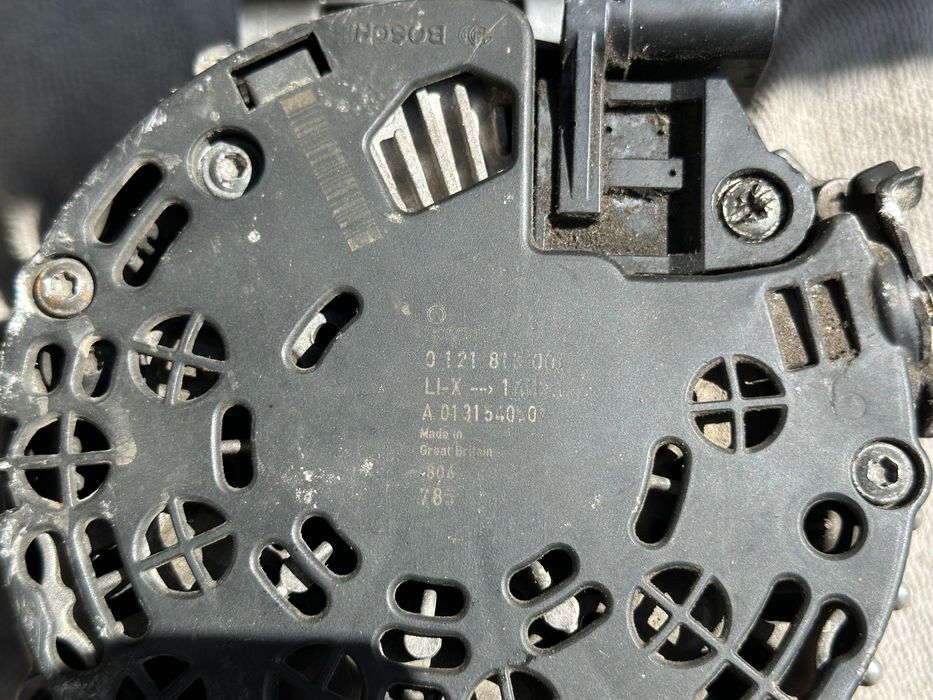 Генератор Mercedes S-Klass W221 BOSCH 0121813001 Оригінал a0131540502