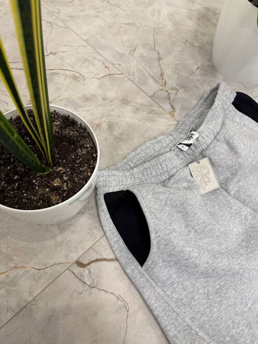 Штани від бренду Mert Ra