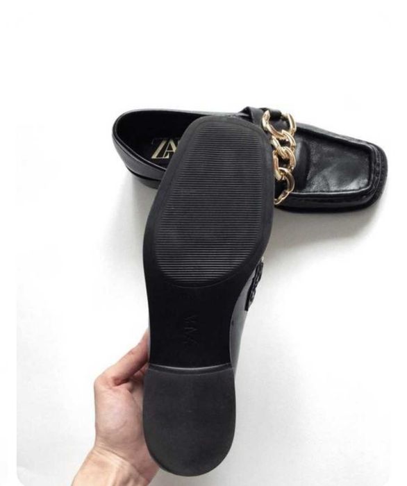 Лоферы туфли кожаные  Zara