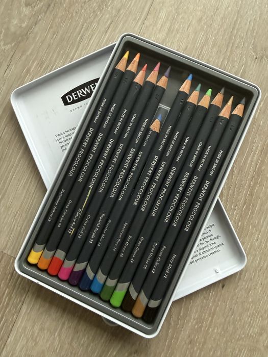 Derwent kredki 12 kolorów pro