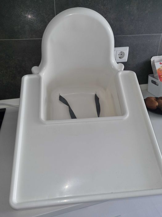 Cadeira de refeiçao para bebé ikea