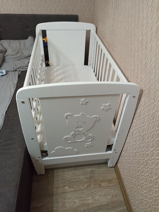 Продам детскую кроватку