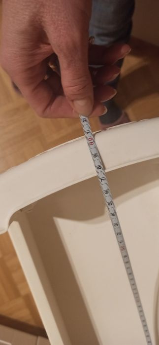 Plastikowy regał