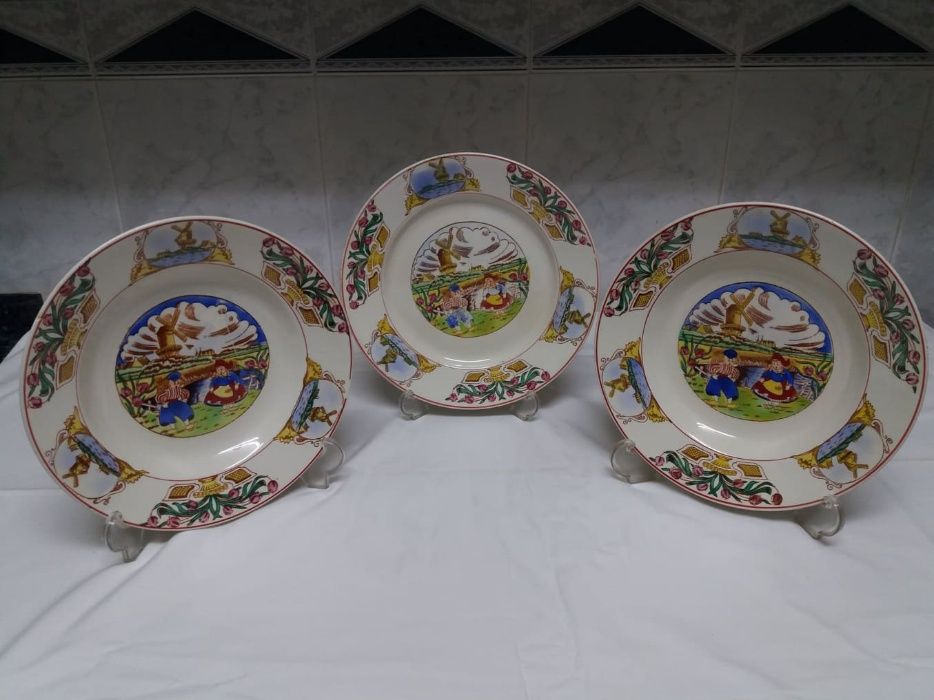Pratos decorativos marca Césol da fábrica de Souselas - Coimbra