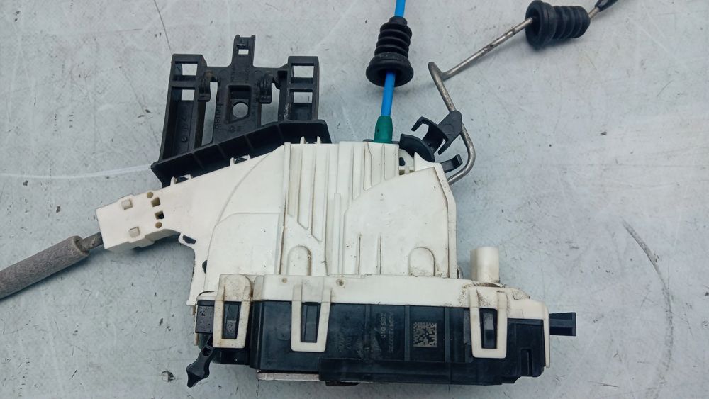 Fechadura / fecho porta trás esquerdo MERCEDES-BENZ Classe A (W176)